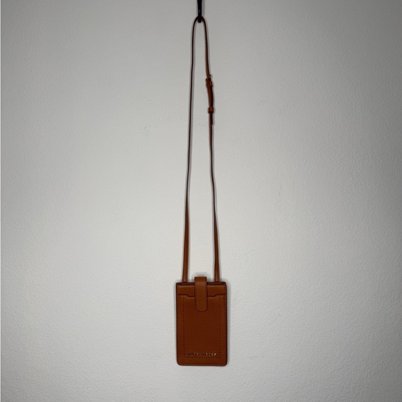 Marc Jacobs Groove Phone Crossbody Smoked Almond Excellent Condition - Picture 1 of 13